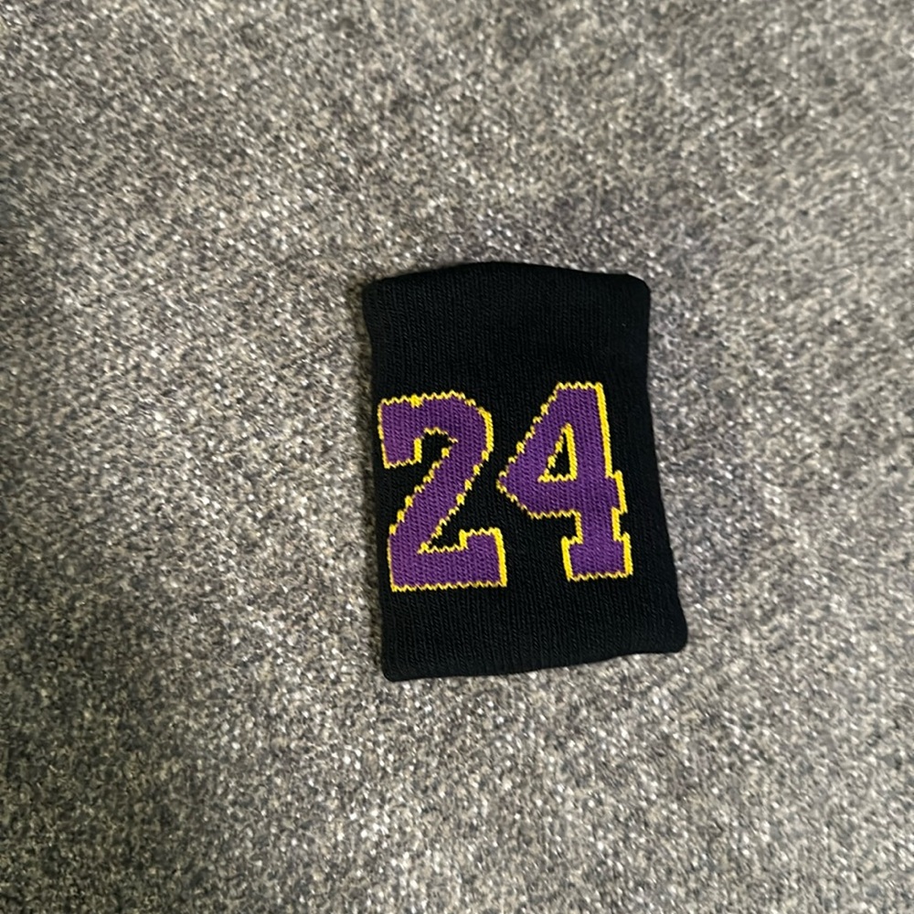 Kobe Bryant sweat free arm band